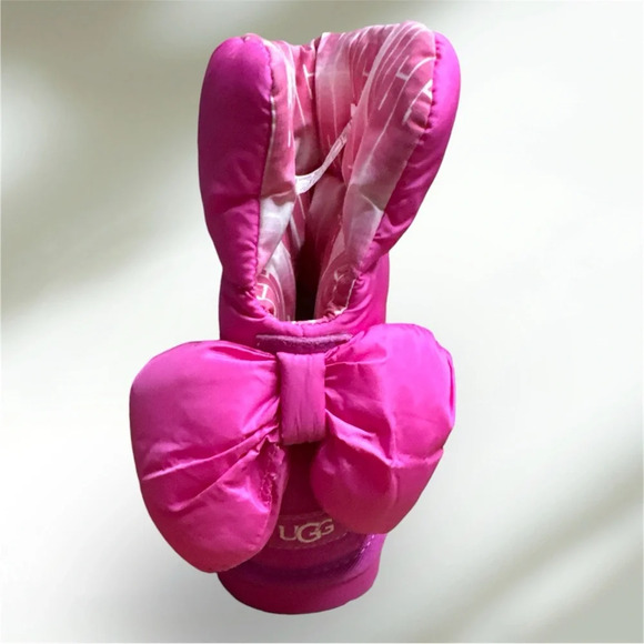 Brand New Pink Uggs - Size 4 - Picture 2 of 3